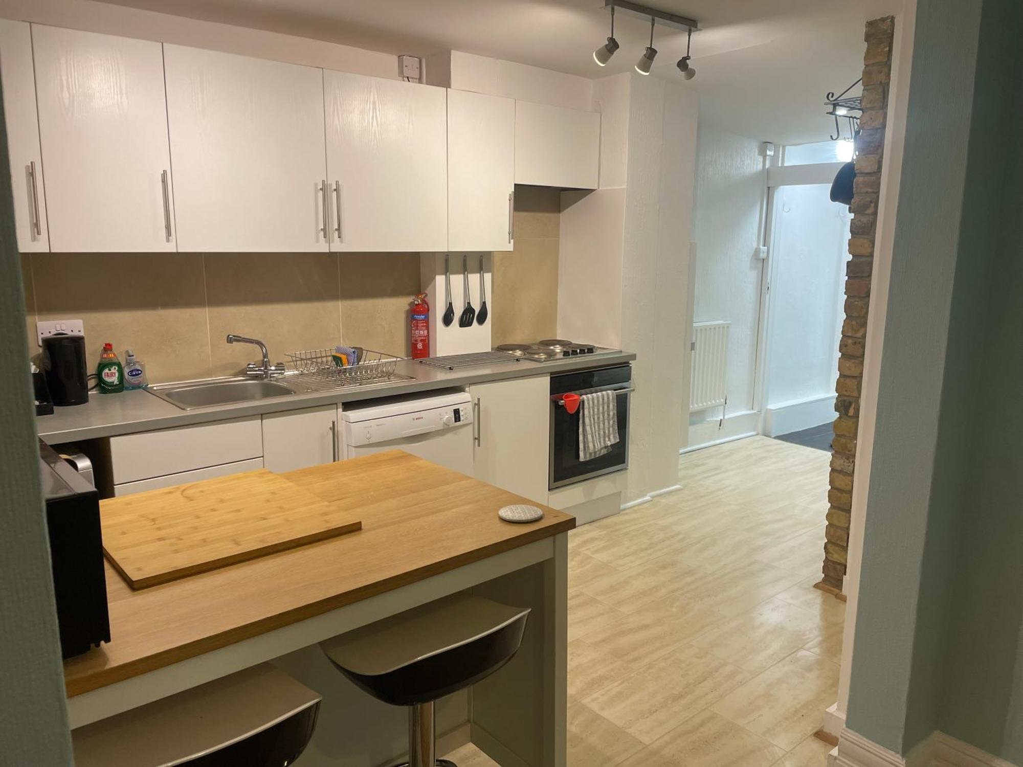 Right By Leigh Broadway Private Garden Large Ground Fl Apt Σάουθεντ-ον-Ση Εξωτερικό φωτογραφία